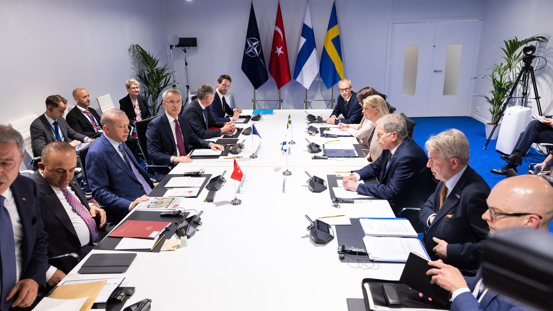 Meeting with NATO Secretary General Jens Stoltenberg, Recep Tayyip Erdoğan (President of Türkiye), Magdalena Andersson (Prime Minister of Sweden) and Sauli Niinistö (President of Finland)
